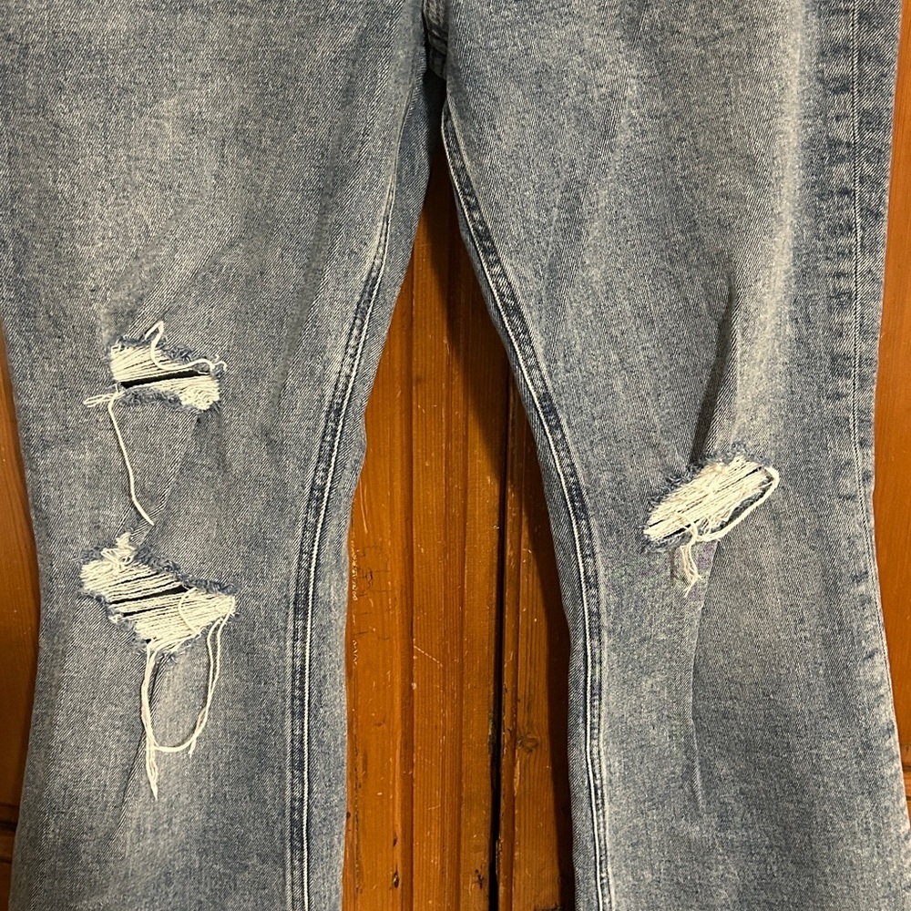 GAP Loose Fit Mid Rise Destructed Flare Light Blue Jeans. 10/30 - Picture 4 of 7